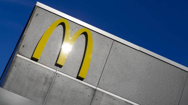 McDonald’s enfrenta queixa de clientes por ‘sumiço’ de McFish logo após relançamento McDonald’s enfrenta queixa de clientes por ‘sumiço’ de McFish logo após relançamento